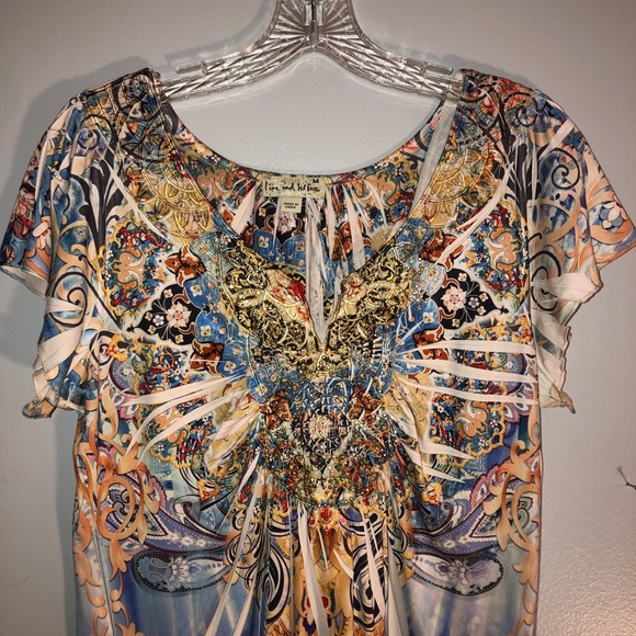 Live and Let Live Multicolored Top - Picture 9 of 16